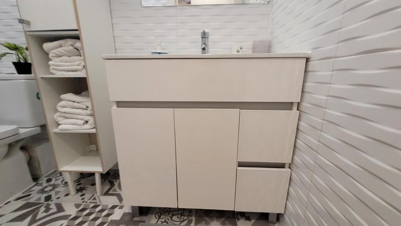 הוספיטלט דה יוברגאט Apartaments B O D Collblanc מראה חיצוני תמונה