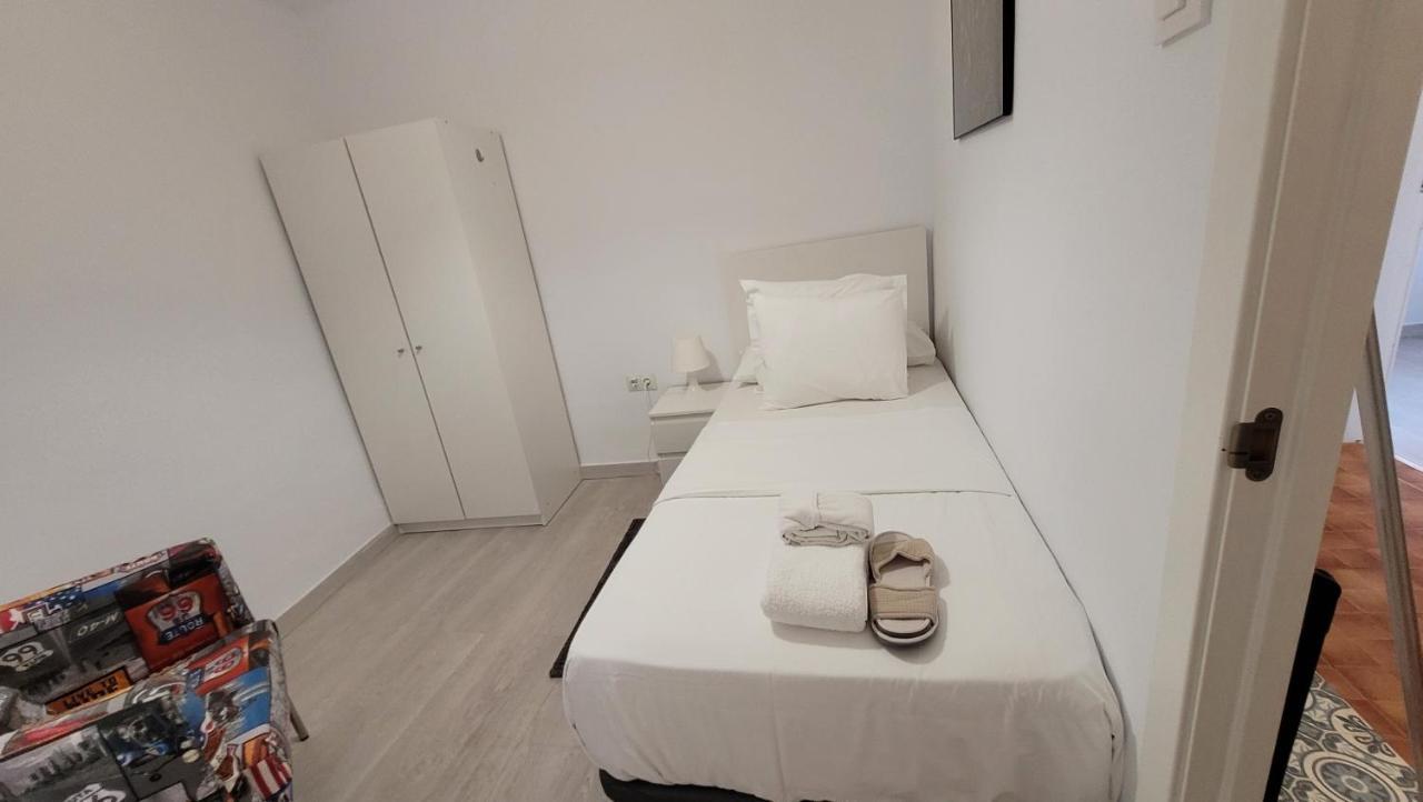 הוספיטלט דה יוברגאט Apartaments B O D Collblanc מראה חיצוני תמונה